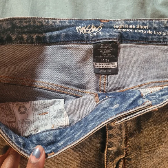 High Rise Lace Shorts (Light Blue Wash) - Picture 9 of 14